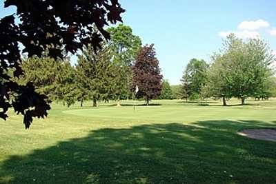 Crooked Pines Golf & Swim Club