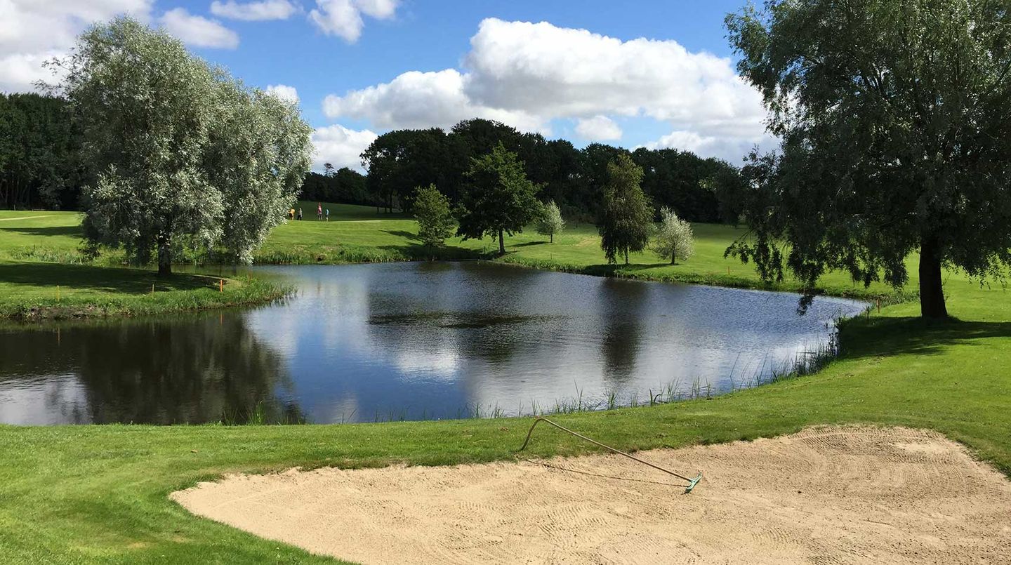 Par-3 Course