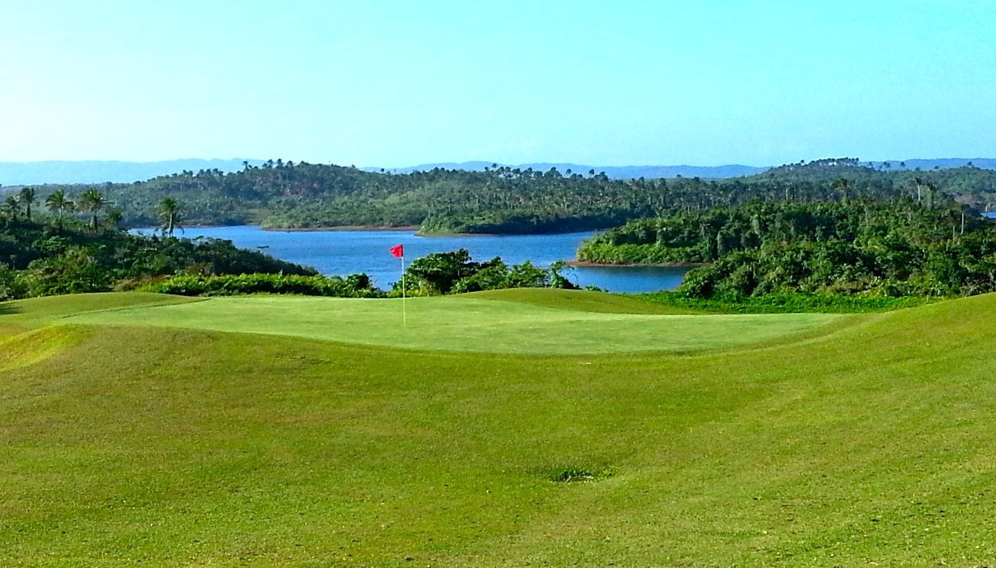 Caliraya Springs Golf & Country Club