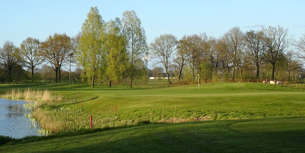 Par-3 Course