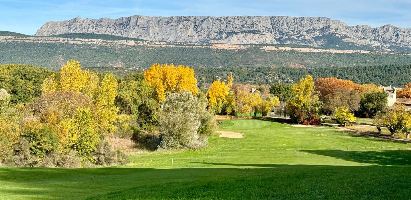 Chateau l'Arc Golf Club