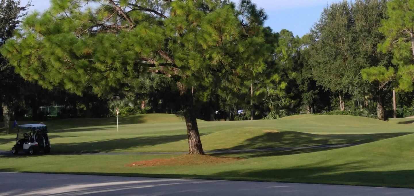 Hunters Ridge Country Club