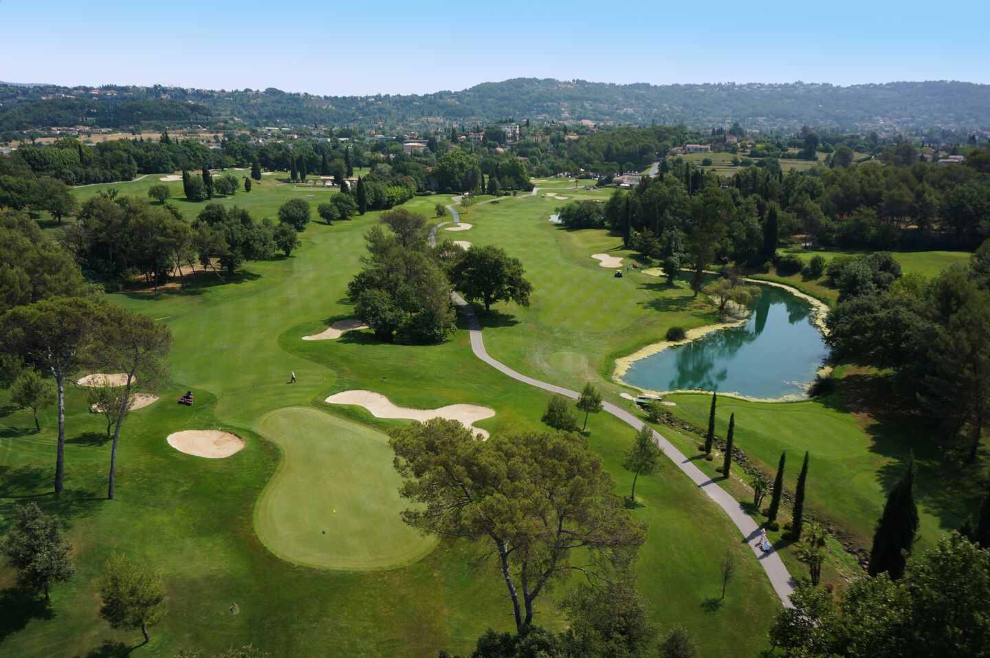 18 Holes Course