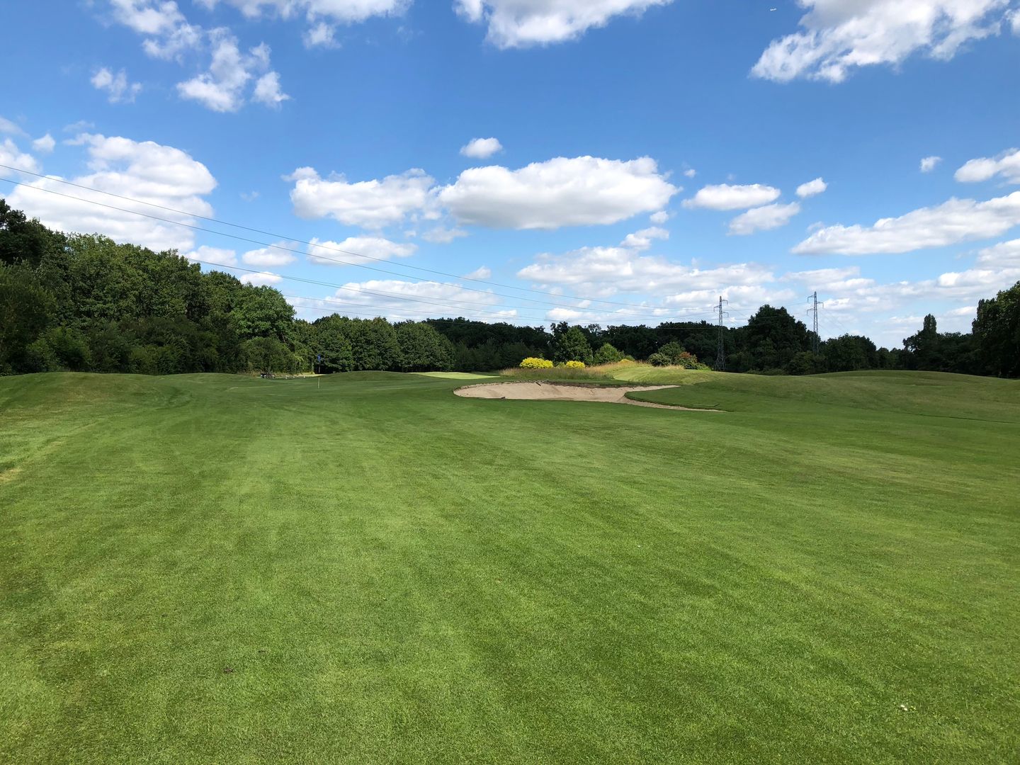 Etiolles Colonial Country Club