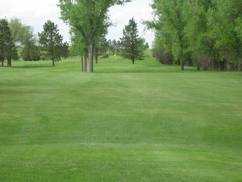 Hettinger Country Club