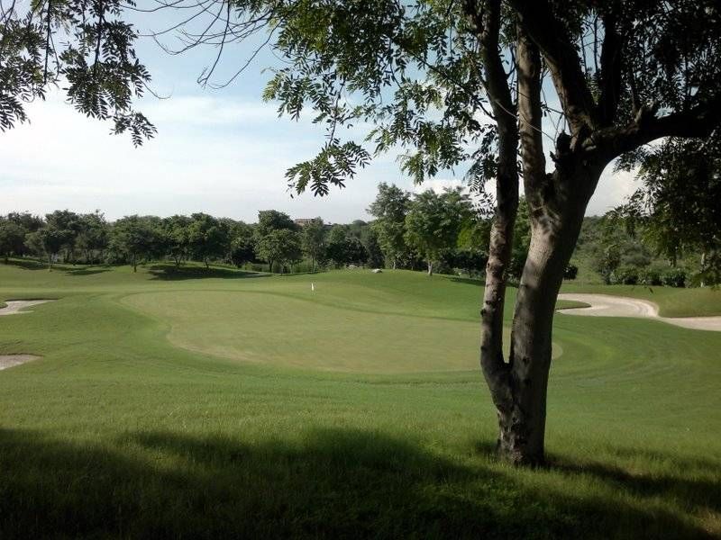 Classic Golf & Country Club