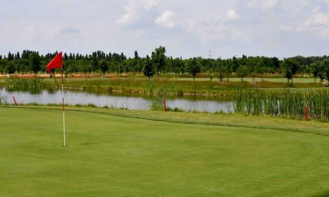 Lake Course