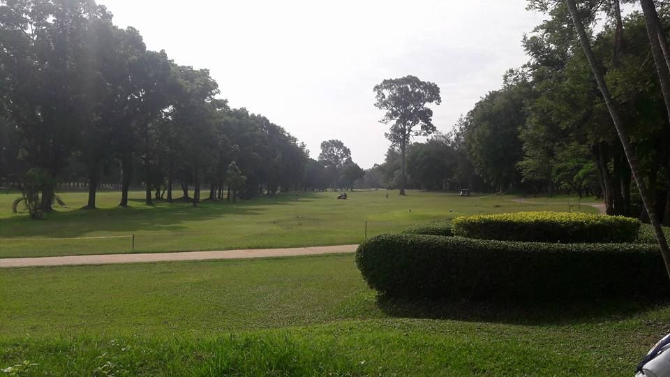 Ubonrat Dam Golf Course