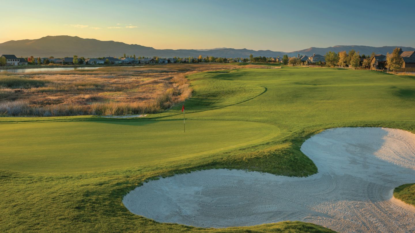 Red Hawk Golf and Resort