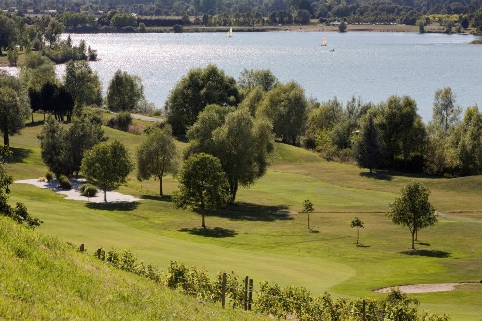 18 Hole
