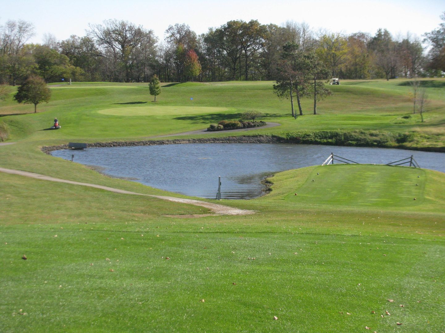 Lake Calhoun Country Club in LaFayette, Illinois, USA | GolfPass