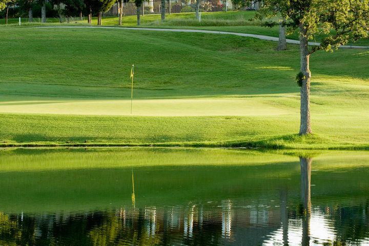 River Oaks Golf Club