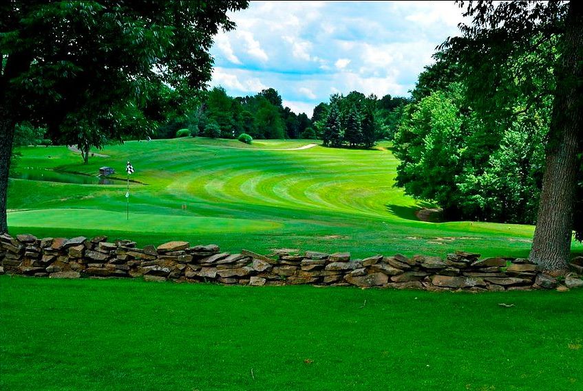 Hide-A-Way Hills Golf Course
