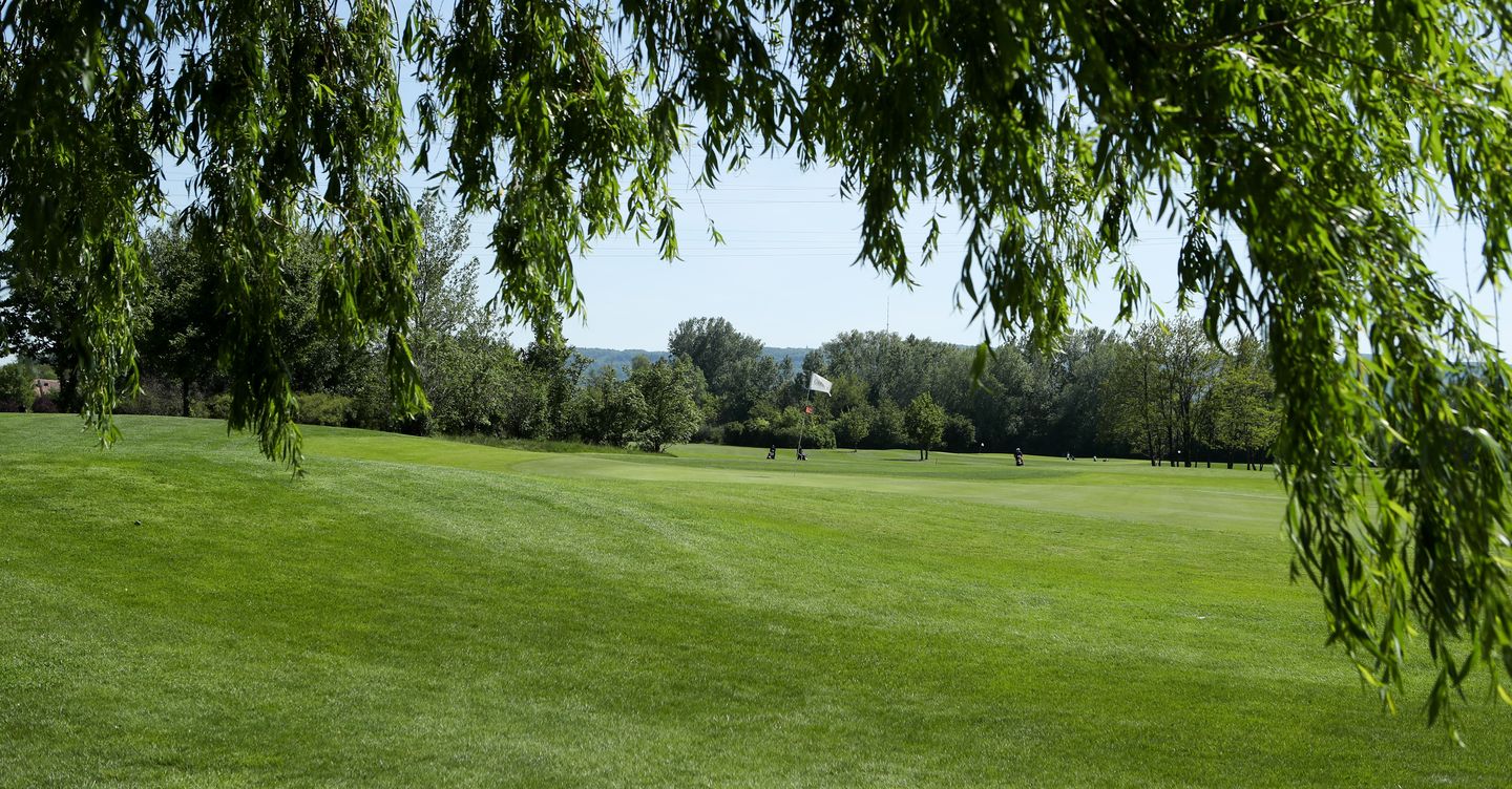 GolfMaxX Tuttenhof Golf Club