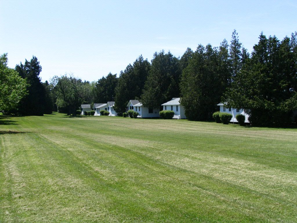 Wilcox Cove Cottages & Golf