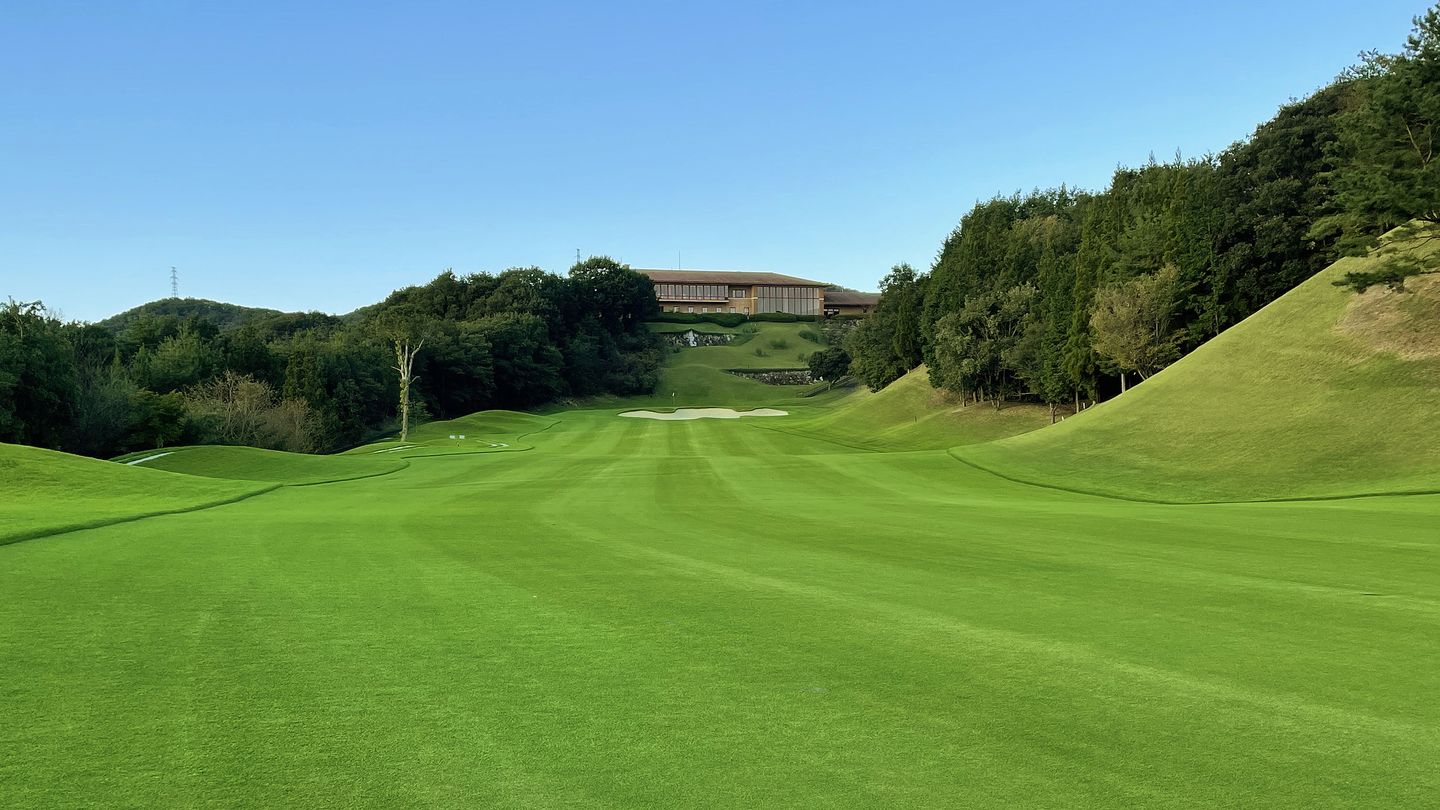 Manno Hills Country Club