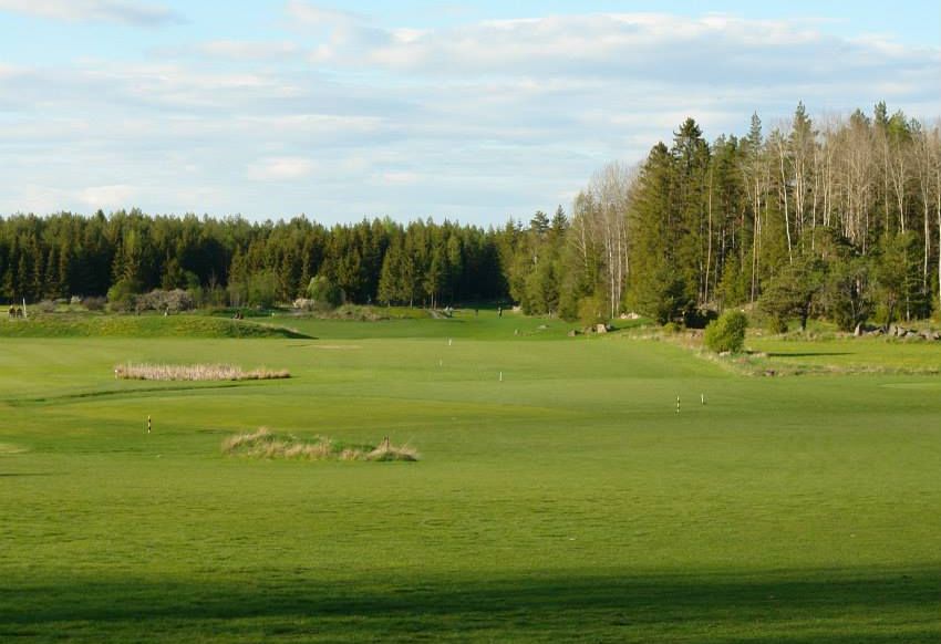 9-Holes Course
