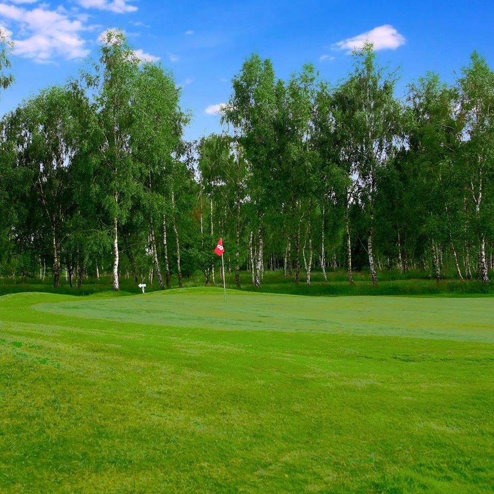Kamien Country Club