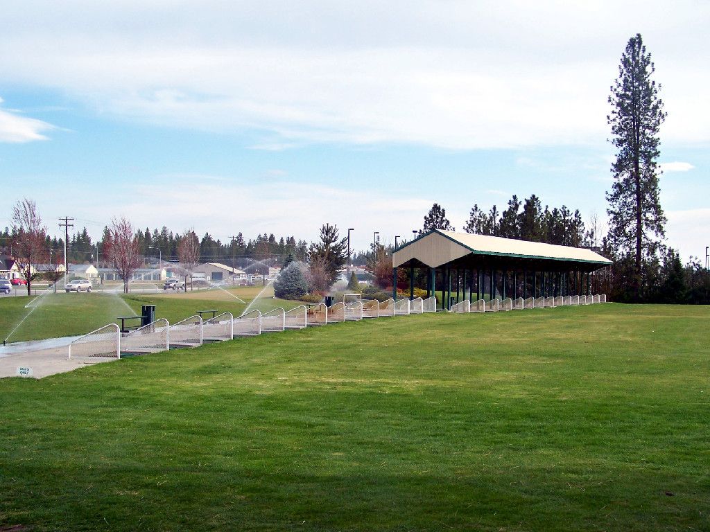 Pine Acres Par 3 Golf Course & Driving Range