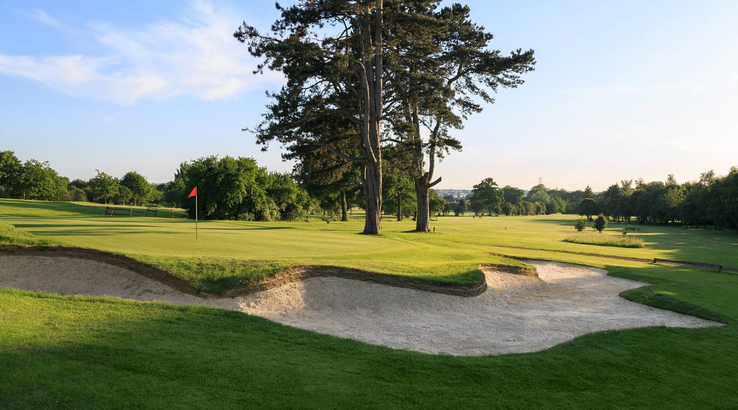 Par-3 Course