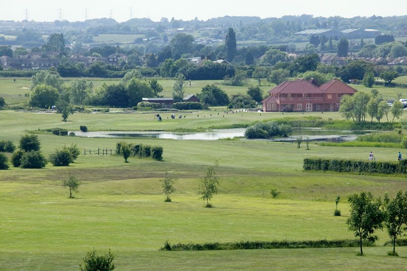 Dunton Hills Family Golf Centre