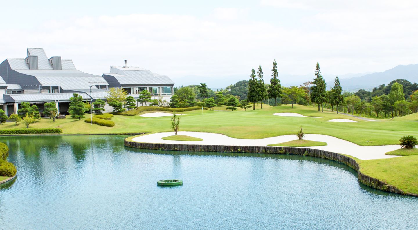 Ayama Country Club