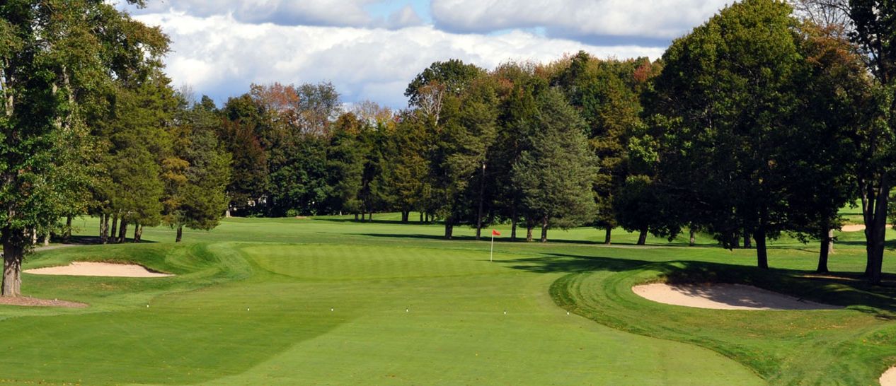 Shuttle Meadow Country Club