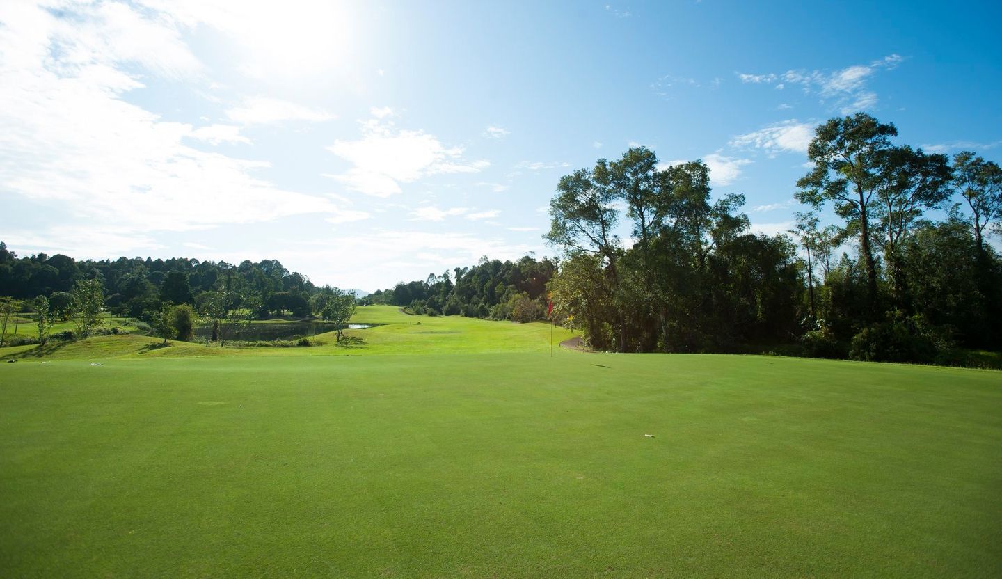 Kelab Golf Bukit Besi