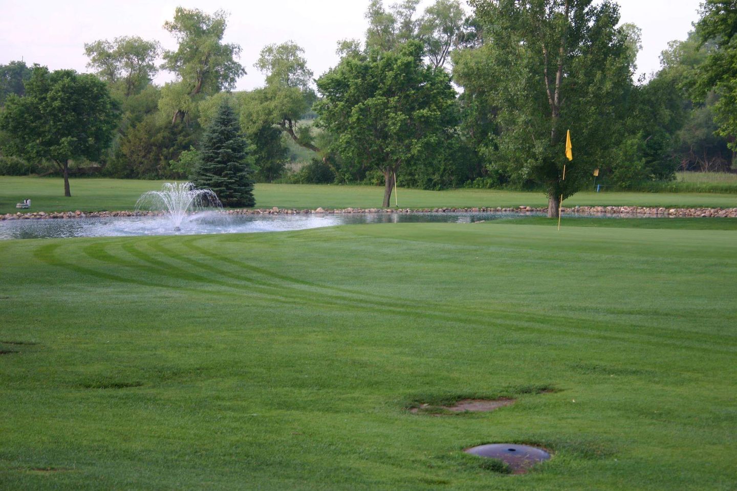 Lakeside Country Club