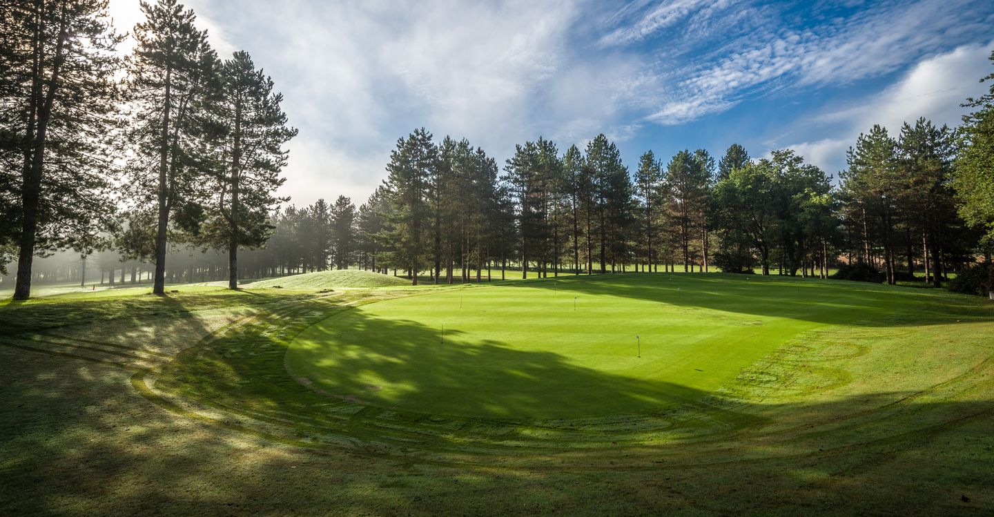 9 Holes Course