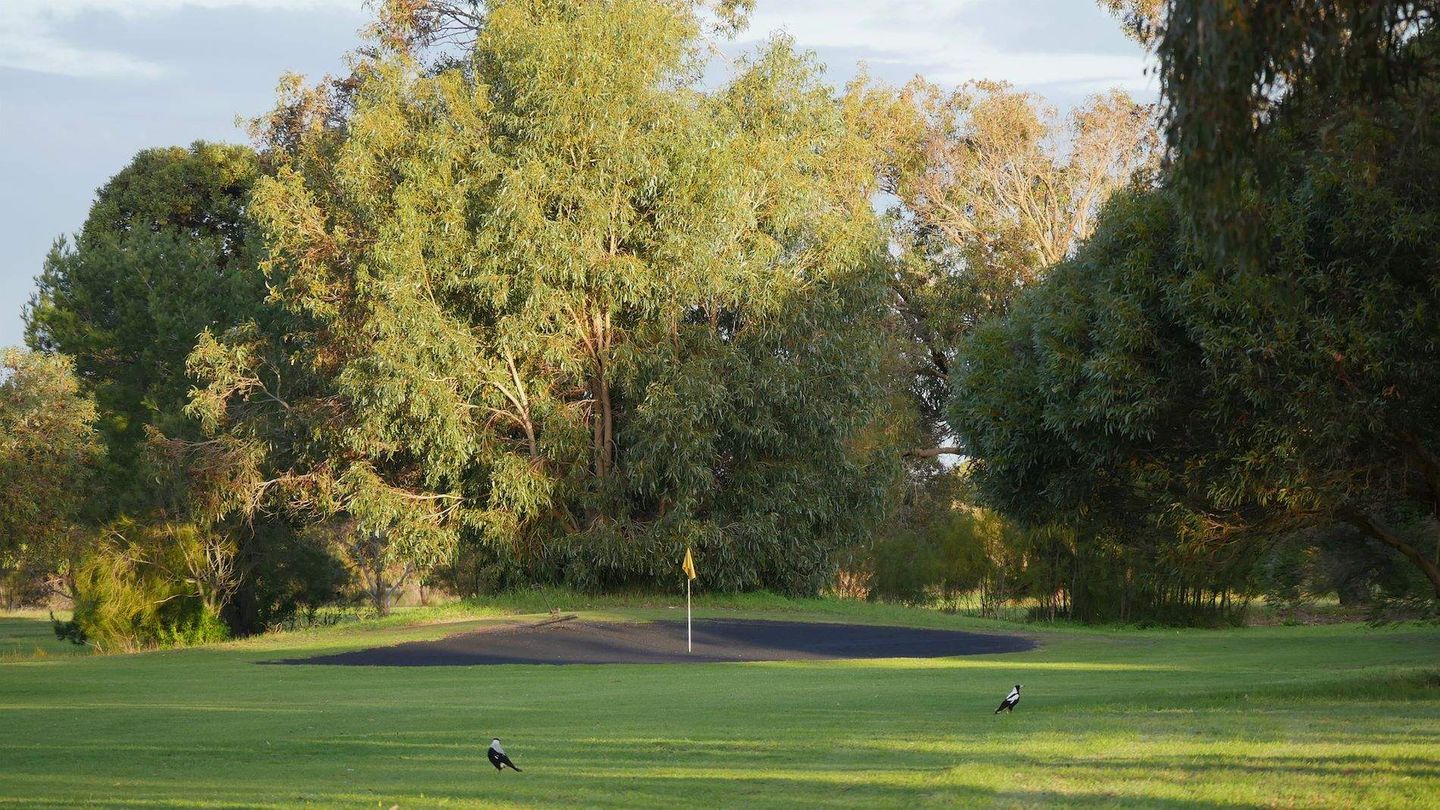 Kingscote Golf Club