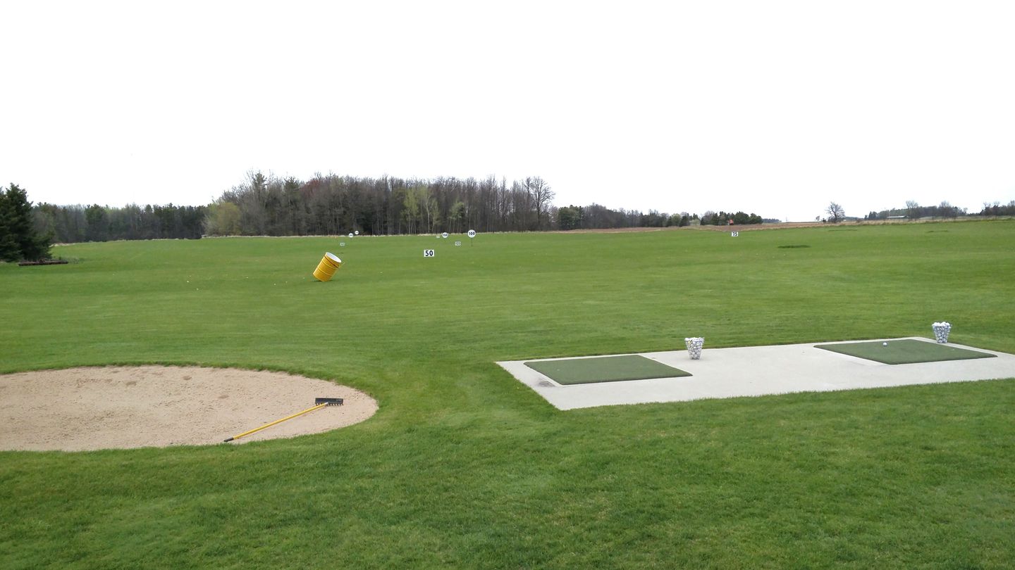 Eastwin Valley Par-3 Golf Course