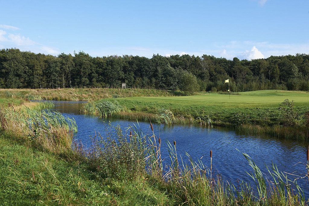 Par-3 Course