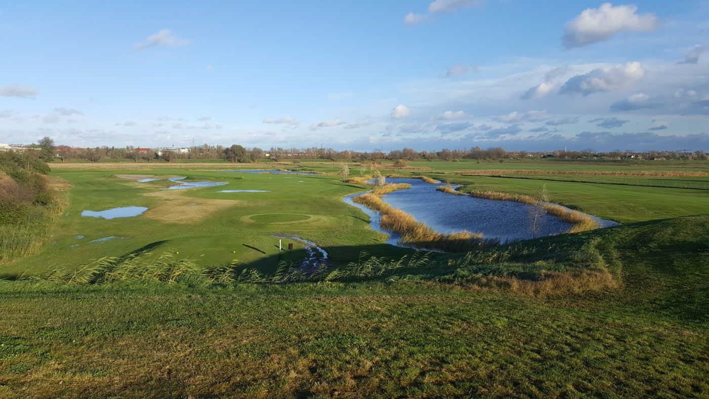 Zawarcie Golf Course