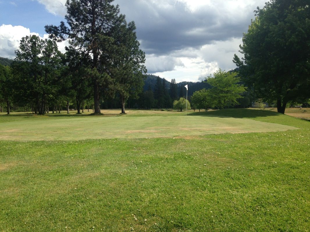 Trinity Alps Golf Course