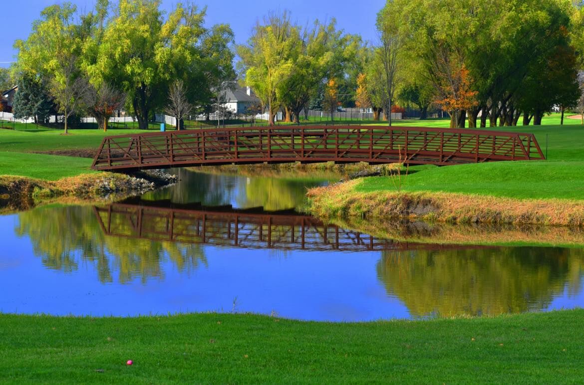 Square Links | Executive | 10 Holes