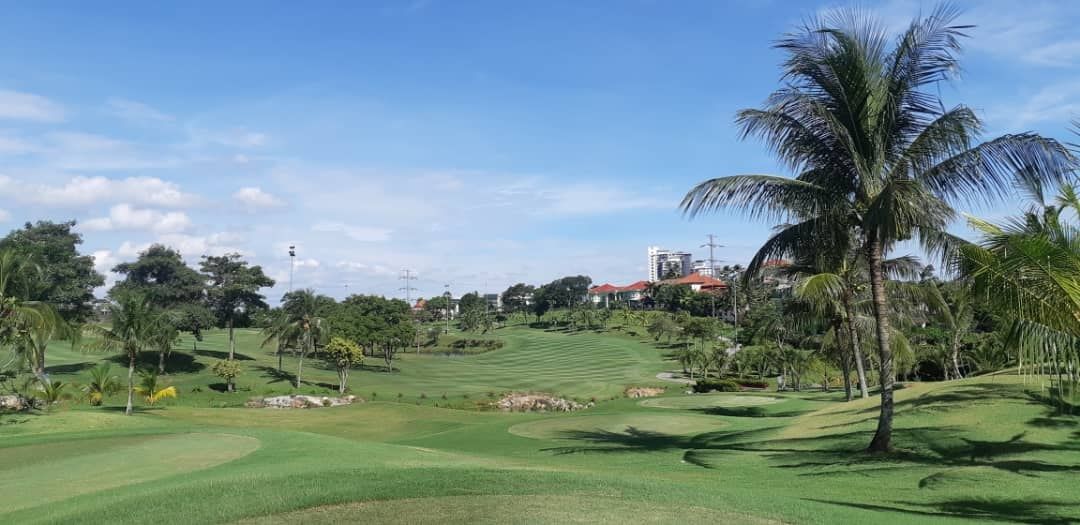 The East 2 Course