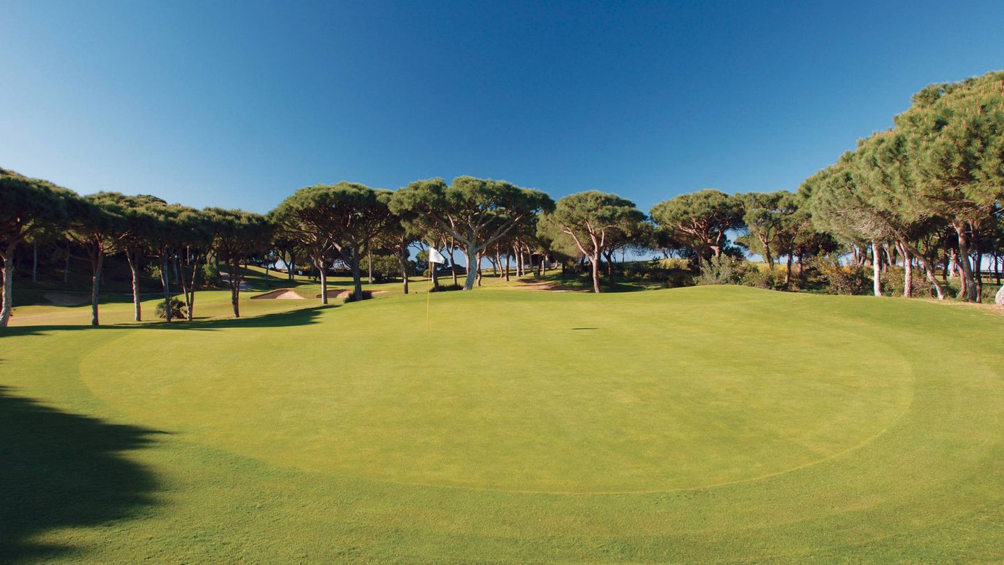 Pine Cliffs Resort