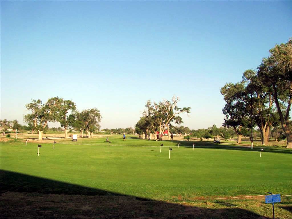 Sunset Country Club
