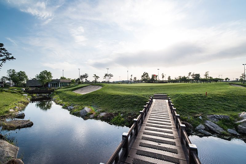 Lake Course