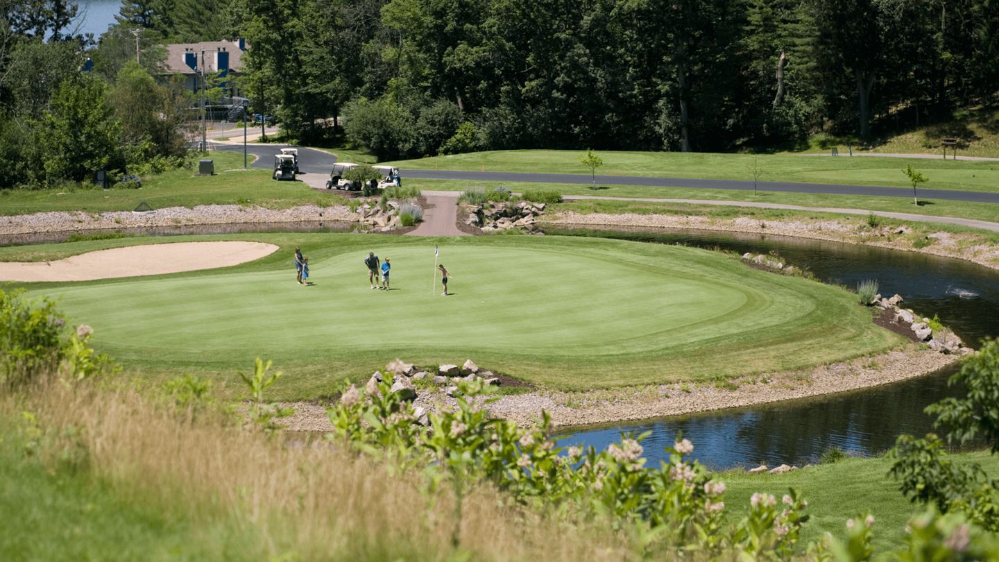 Woods 9-hole Course