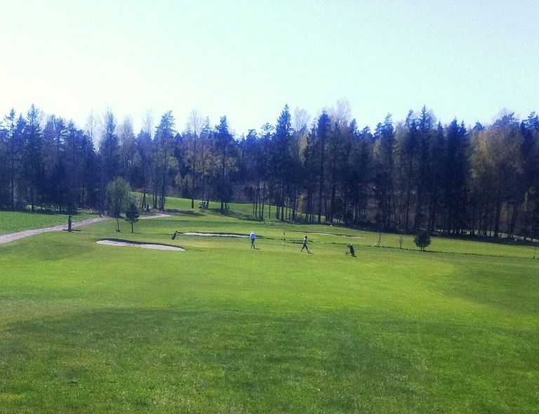 Re Golf Club