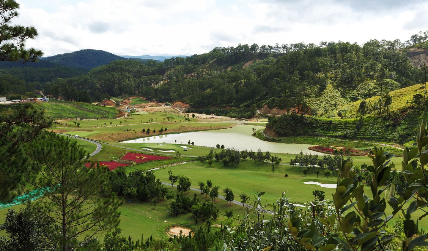 Sacom Tuyen Lam Golf Club & Resort
