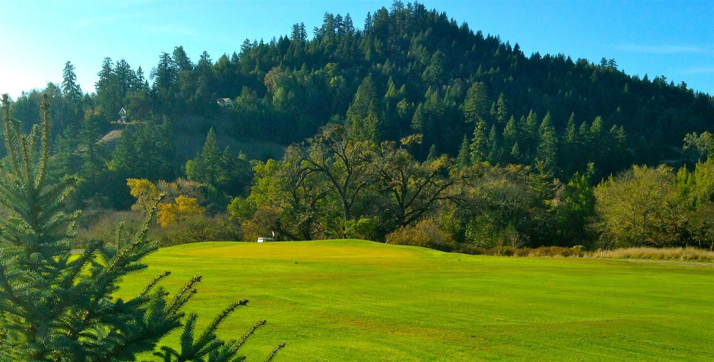 Benbow Valley RV Resort & Golf Course