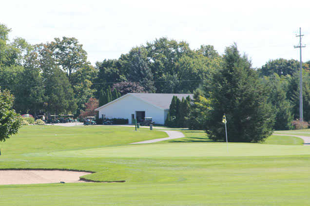 The Colonial Par-3 Golf Course