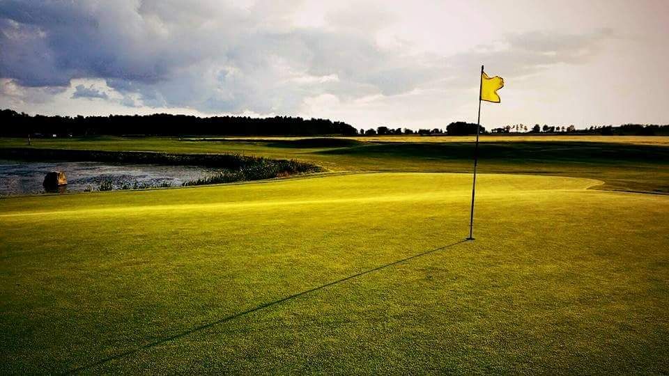 9-Holes Course