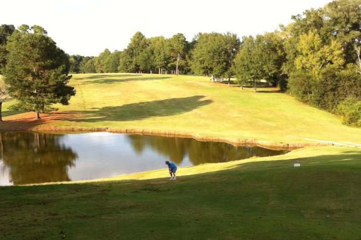Rolling Hills Country Club