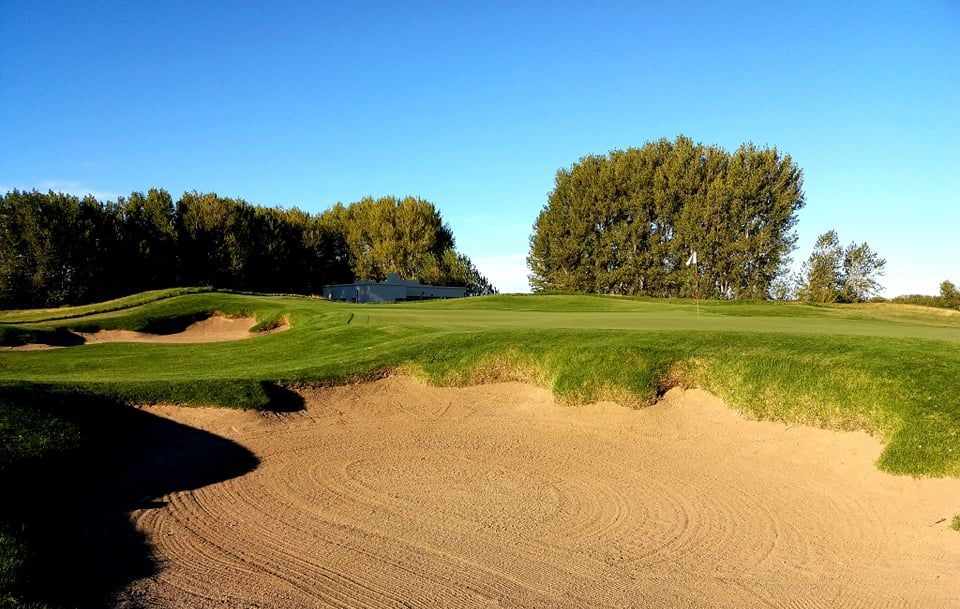 Los Canales De Plottier Patagonia Golf & Resort