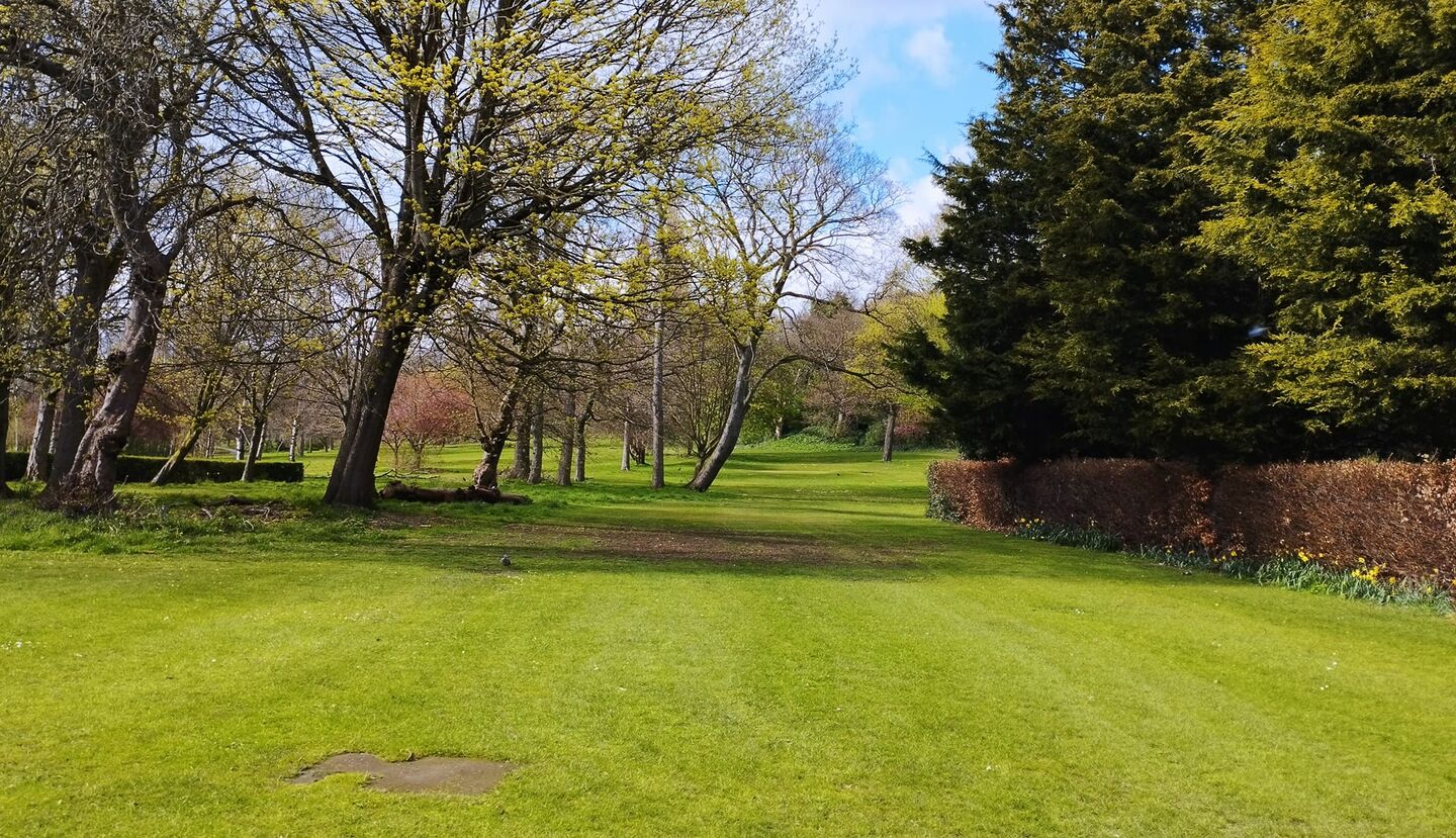 Thornes Park Pitch & Putt