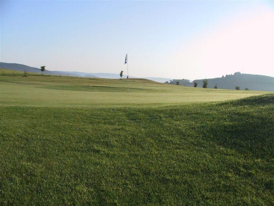 6-hole Course